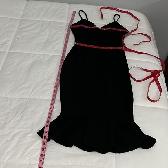 Adora Dress Size Small V Neck Sleeveless Lace Back Gold Zipper Ruffled Midi - Picture 10 of 10